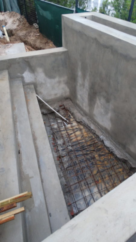 20170612 pool construction