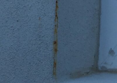 20200126 rust but look at the paint on the window frame
