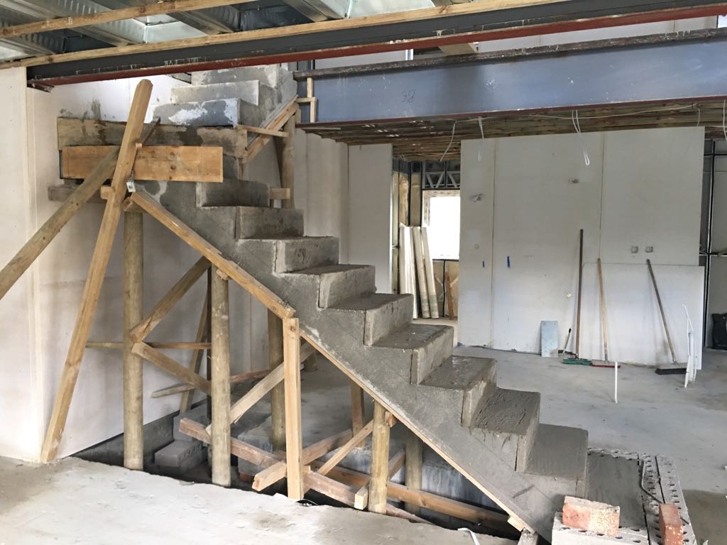 Installation and building of the staircase